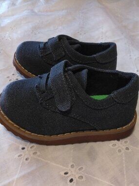 Size 4 Toddler Cat & Jack Denim Slippers